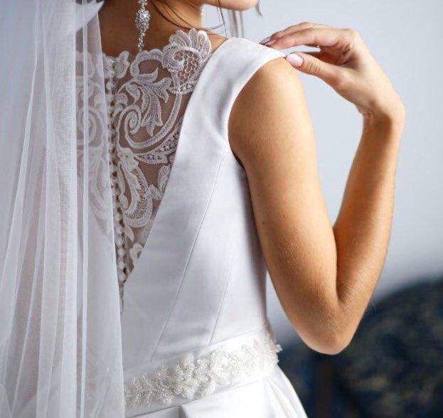 Продаю елегантне весільне плаття