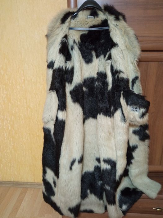 Женская длинная дубленка