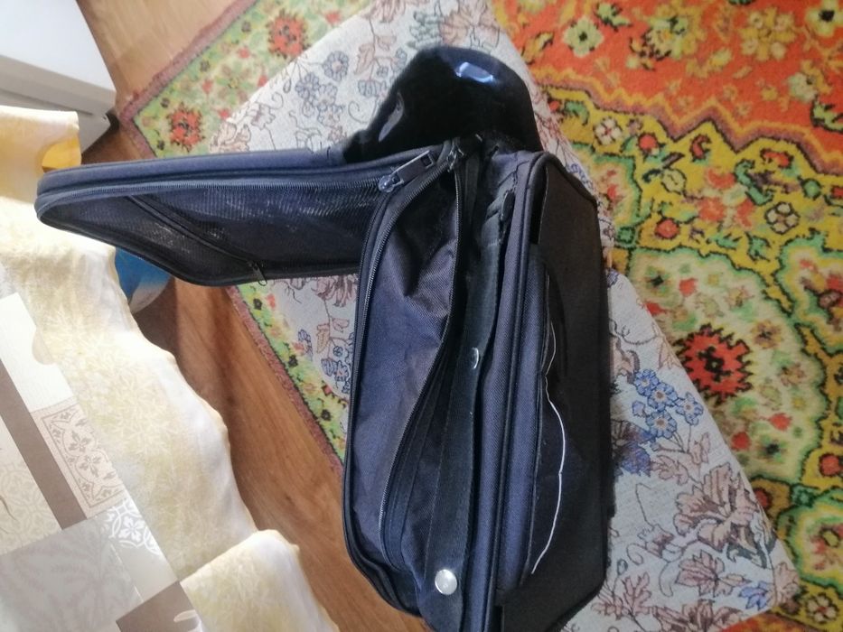Сумка на бак мотоцикла з магнітними утримувачами