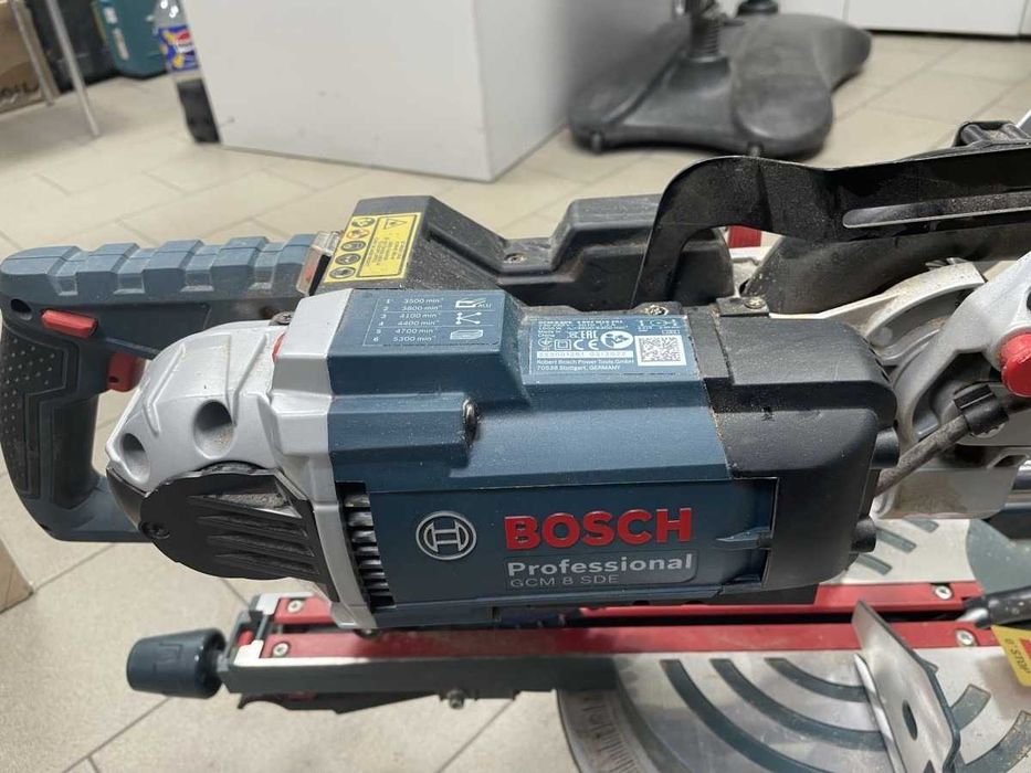 Piła Ukośnica Bosch GCM 8 SDE 1600W