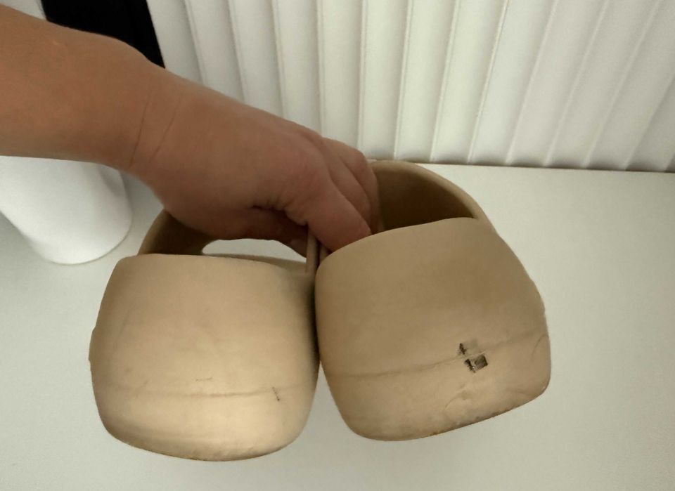 Hunter - Klapki basenowe rozmiar 35/36 beżowe