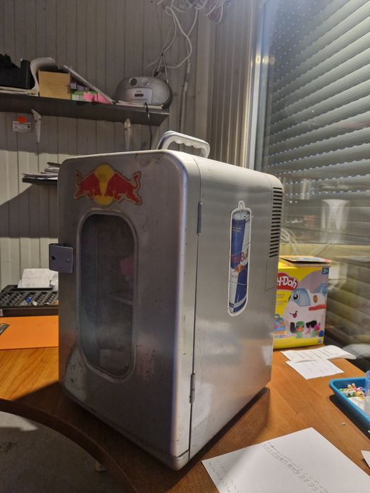 Lodowka Mini Redbull