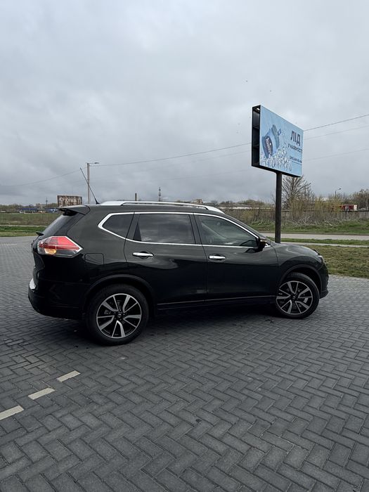 Nissan Rogue • 2015 • Дизель • Максимальна комплектація