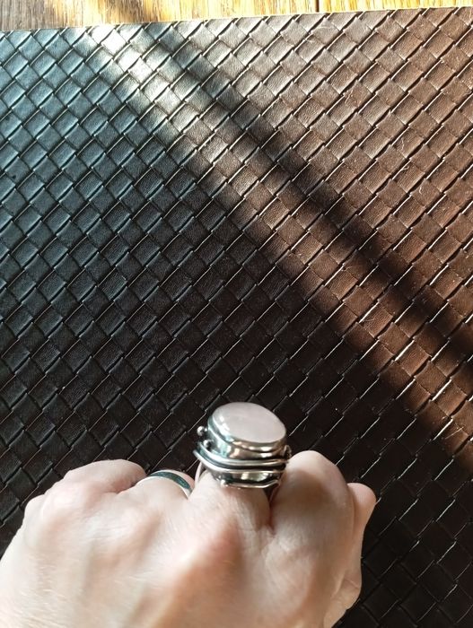 Pierścionek, pierścień, kolos, srebro oksydowane 925.