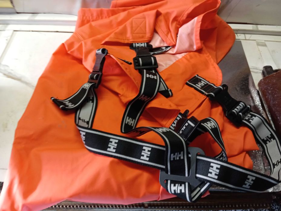 porządki domowe spodnie rybackie