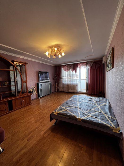 Здам 3 кімнатну квартиру подобово ремонт,меблі,техніка