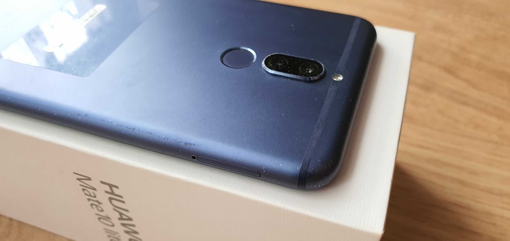Fajny telefonik Huawei Mate 10 Lite wraz z pudełkiem 4/64