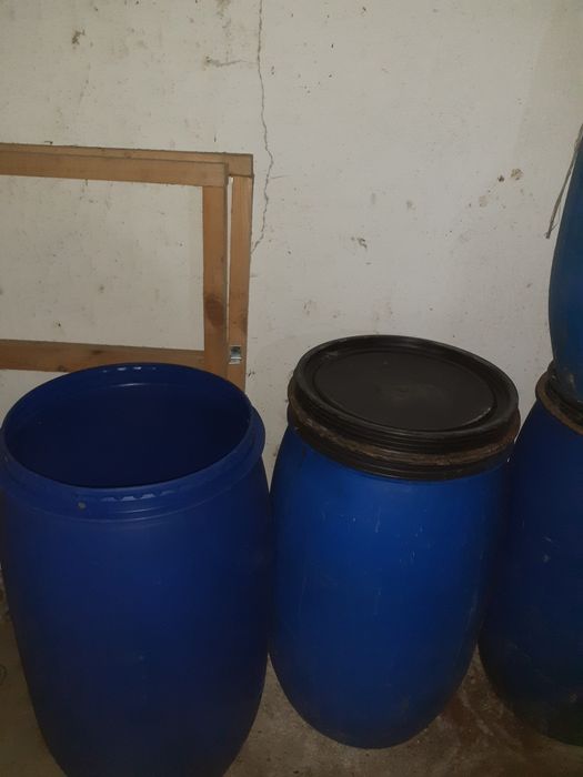 Sprzedam beczki spożywcze 120l i 150l