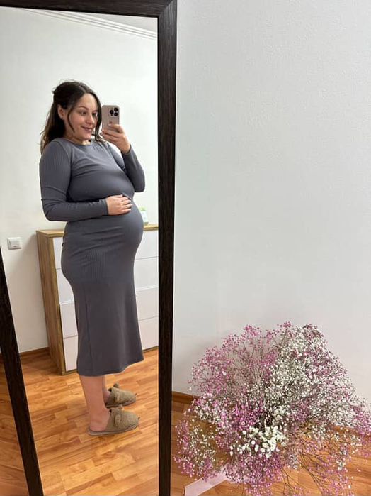 Плаття для вагітних та годуючих