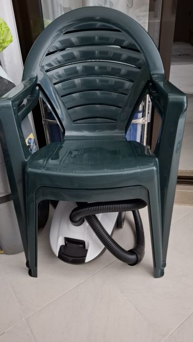 Cadeira em plastico