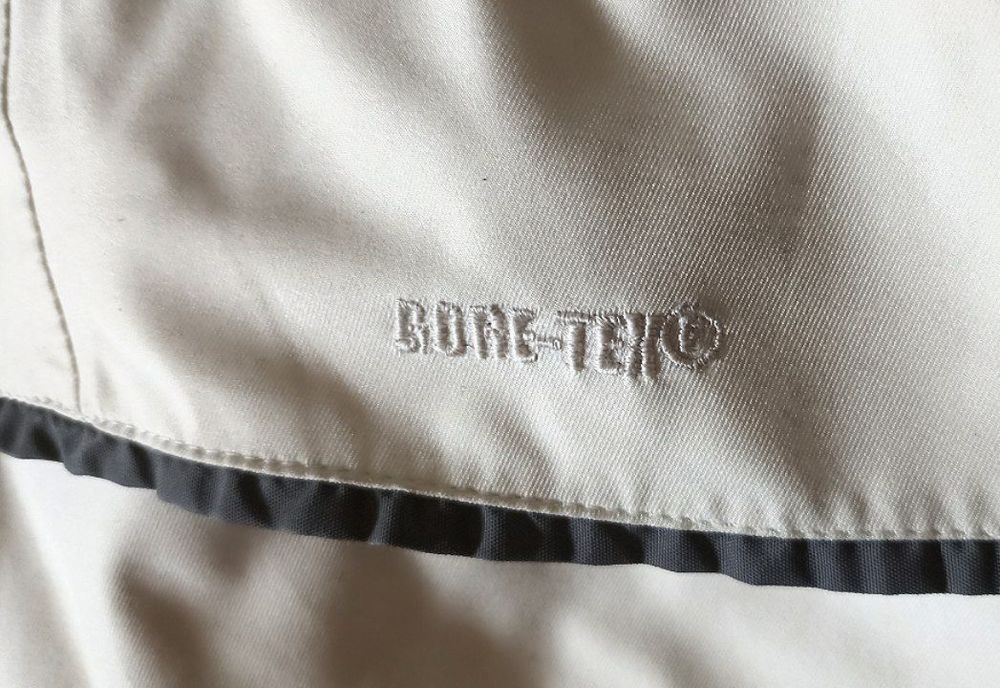 Casaco impermeável gore-tex com forro amovível