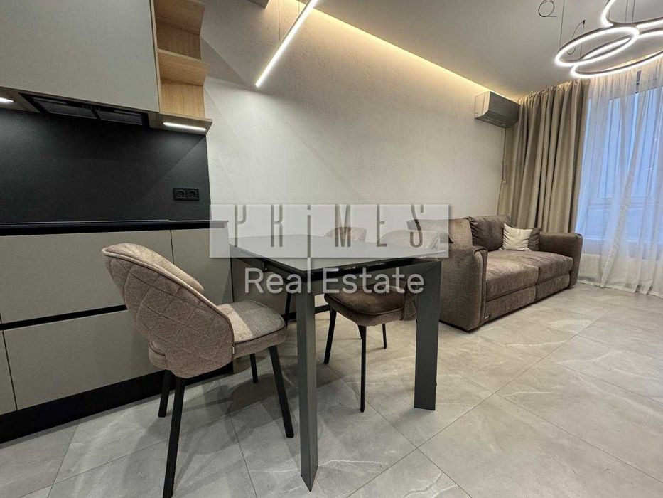 Продаж 2к 45м2 з ремонтом White lines Ужгородський 4/1