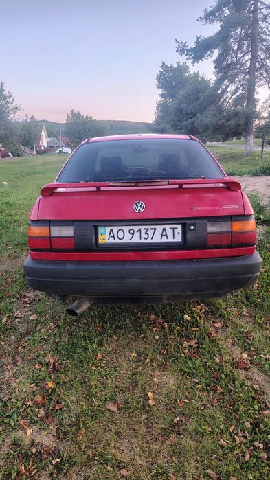 Passat b3 1.8 1989р
