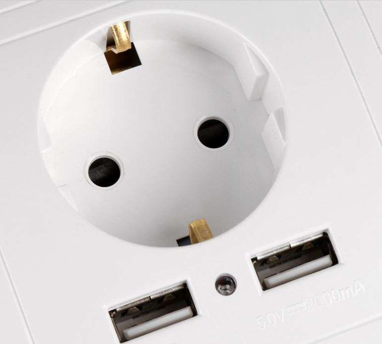 Tomada Eléctrica com 2 Portas USB64751583007105121
