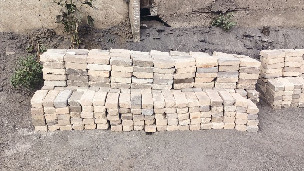 Продам огнеупорный кирпич б.у