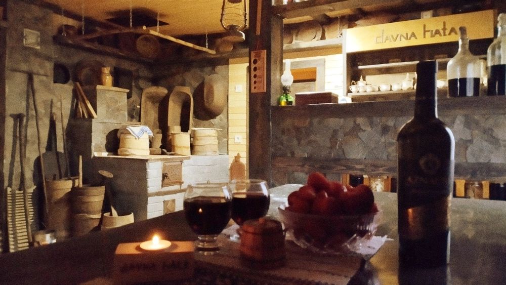 Здається файна хата...