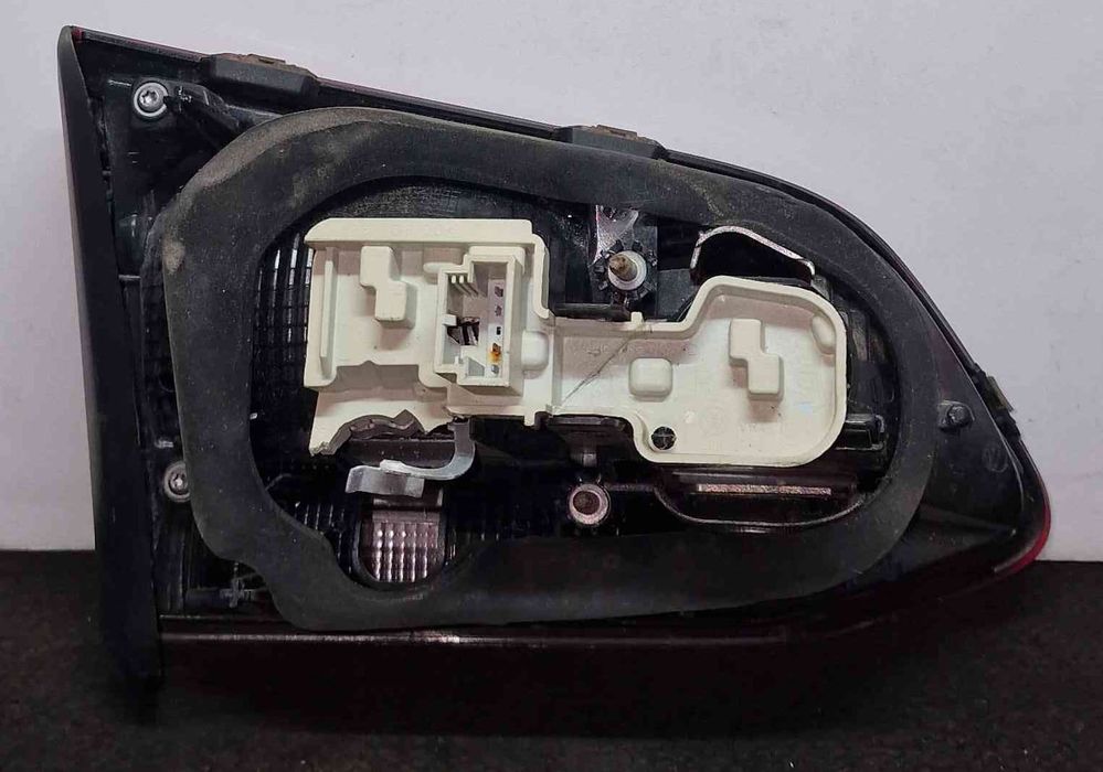 Farolim da Mala Direito 5G9945094D - VW GOLF VII Variant