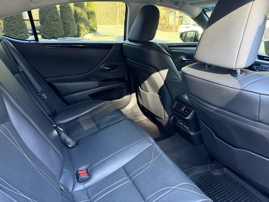 Lexus es 350, офіційна, сервісна історія, багато додаткових вкладень