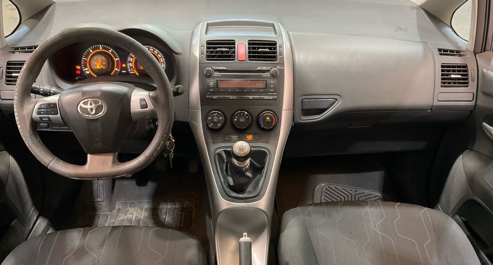 Toyota Auris 1.4 D-4D Active + Ac