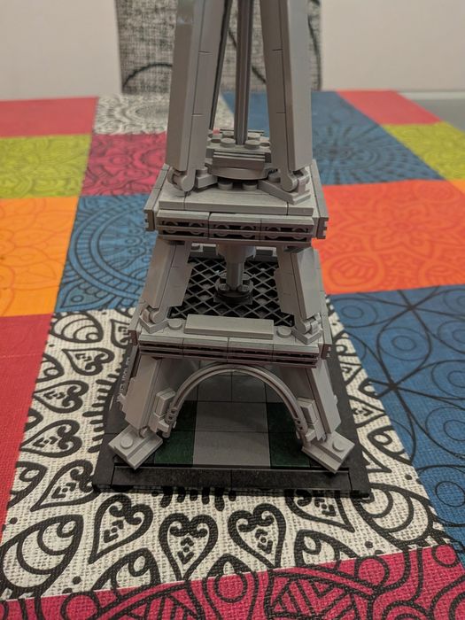 LEGO Architecture tour Eiffel