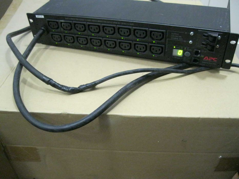 Switch APC AP7922 Listwa Rack PDU