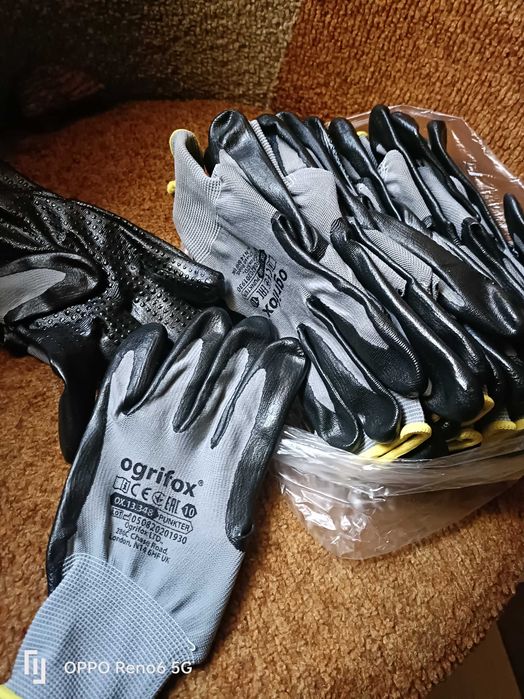 rękawice ogrifox eac gumowe nakrapiane latex r10  100par