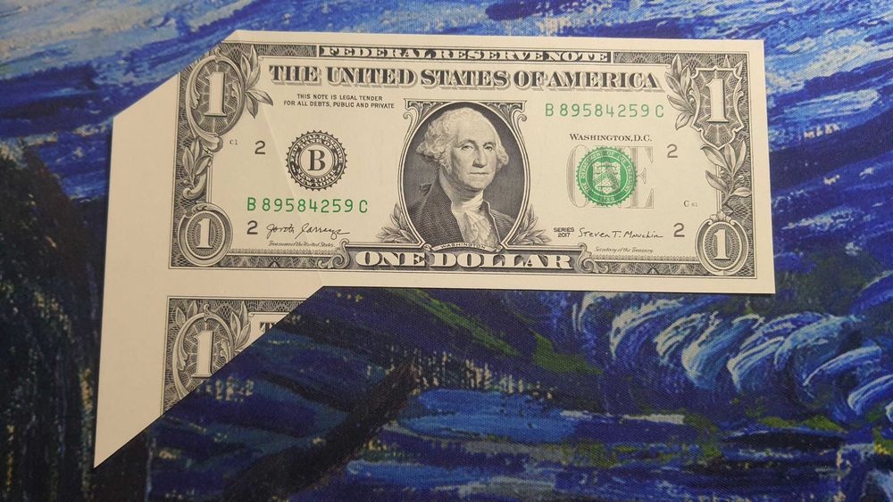 Motylek 1 $ 2017  UNC