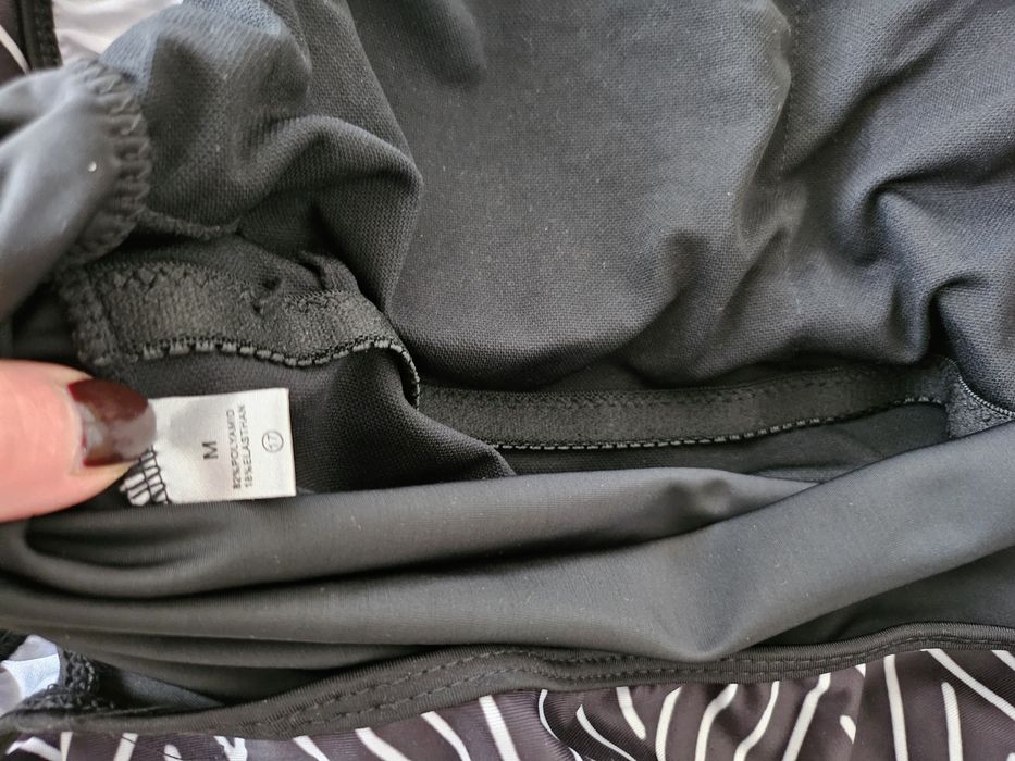 Kostium kąpielowy M/L jednoczęściowy hiszpanka odkryte ramiona