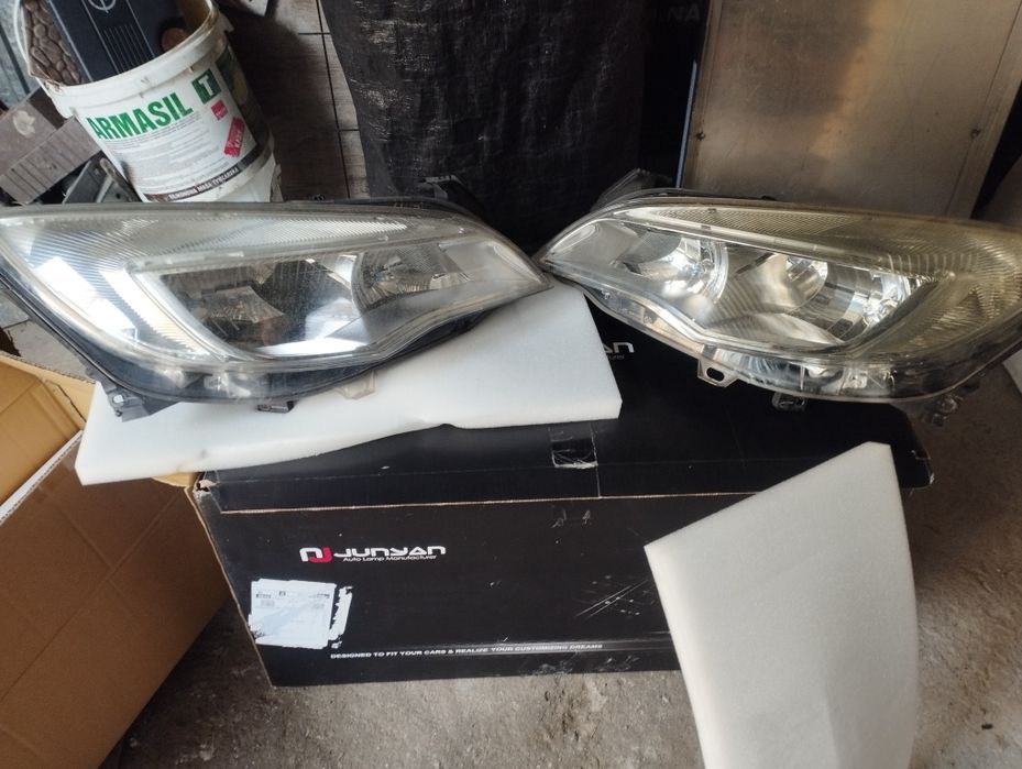 Lampy przednie opel astra j