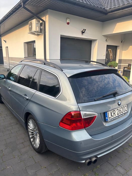 BMW….330d…..E91…