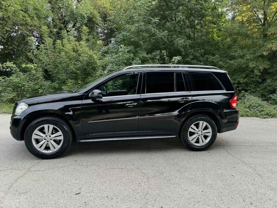 Продам Мерседес GL 350 2011 год полный привод