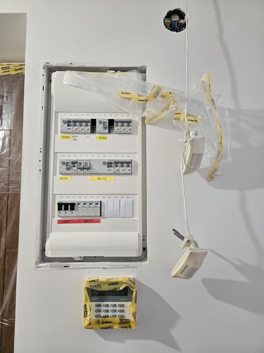 Instalacja elektryczna hydrauliczna Elektryka hydraulik. Podłogówka.