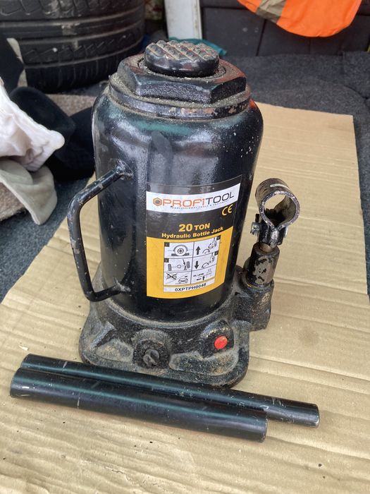 автомобільний домкрат вантажний 5-20тон