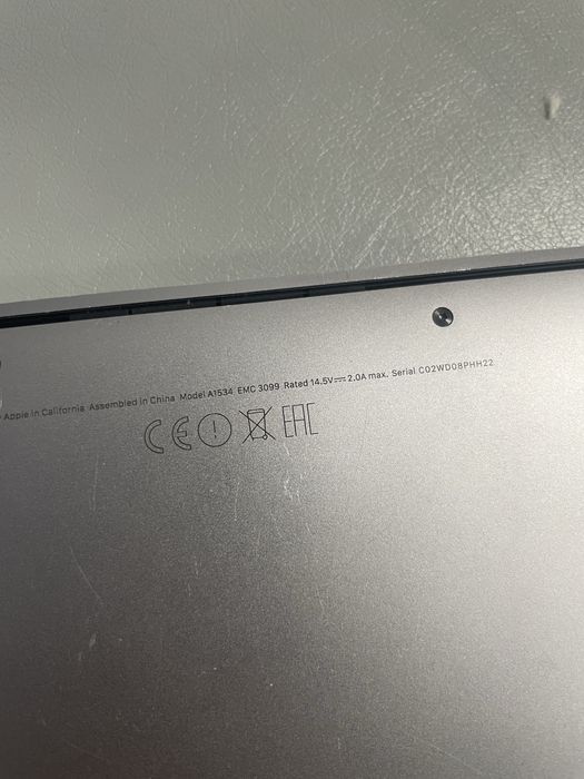 MacBook  A 1534 2017