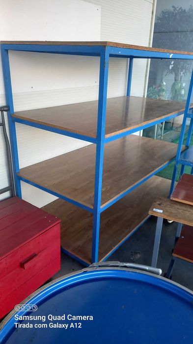 Carro arrumação com rodas