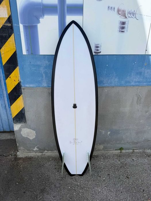 Prancha de surf fish 5´8x19 1/4x2 1/2 28.9 litros