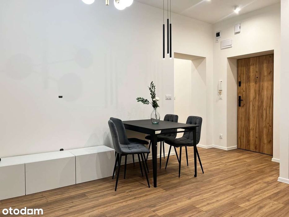 Wyremontowane mieszkanie 2 pokoje + salon z kuchnią, Ruda Śląska 61 m² - Widok 4