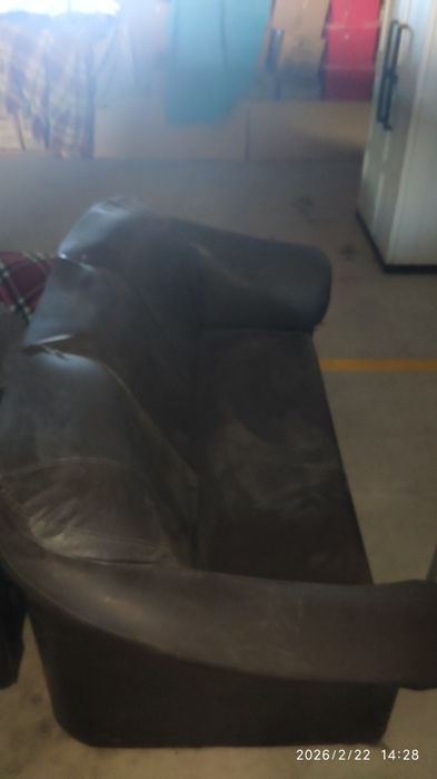 2 sofas largura 145cm et 175