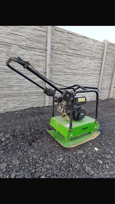 Wertykulator areator aerator  minikoparka przyczepka ubijarka