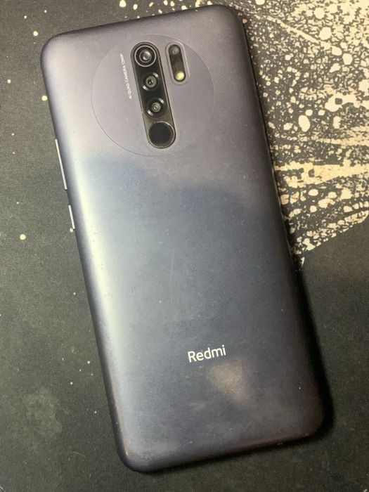Продам телефон xiaomi redmi 9