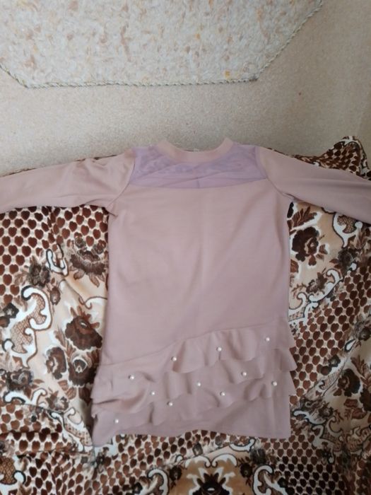 Продам плаття на