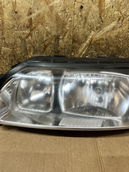 Передня ліва фара Volvo S60 V70 Вольво С60 В70 2004—2009