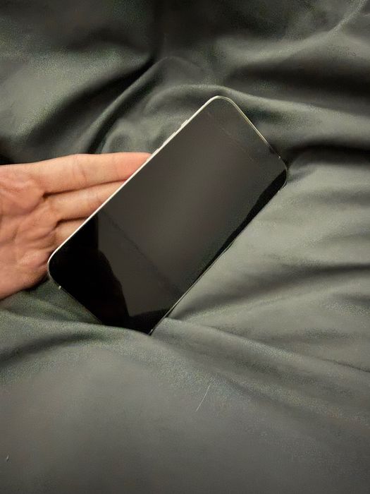 iPhone 14 Pro silver