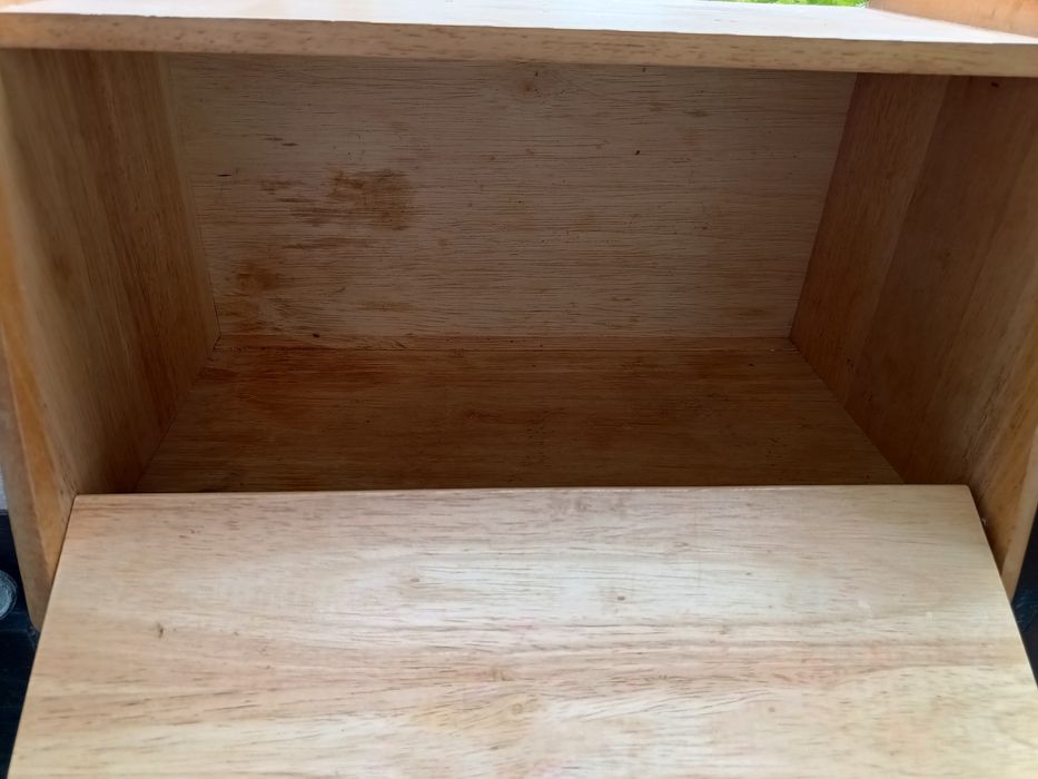 Chlebak z drewna do lekkiej renowacji