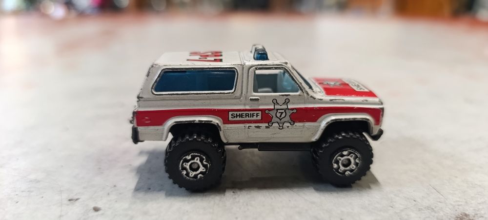 Matchbox 4X4 Chevy Blazer Sheriff Loose.  1983 rok.