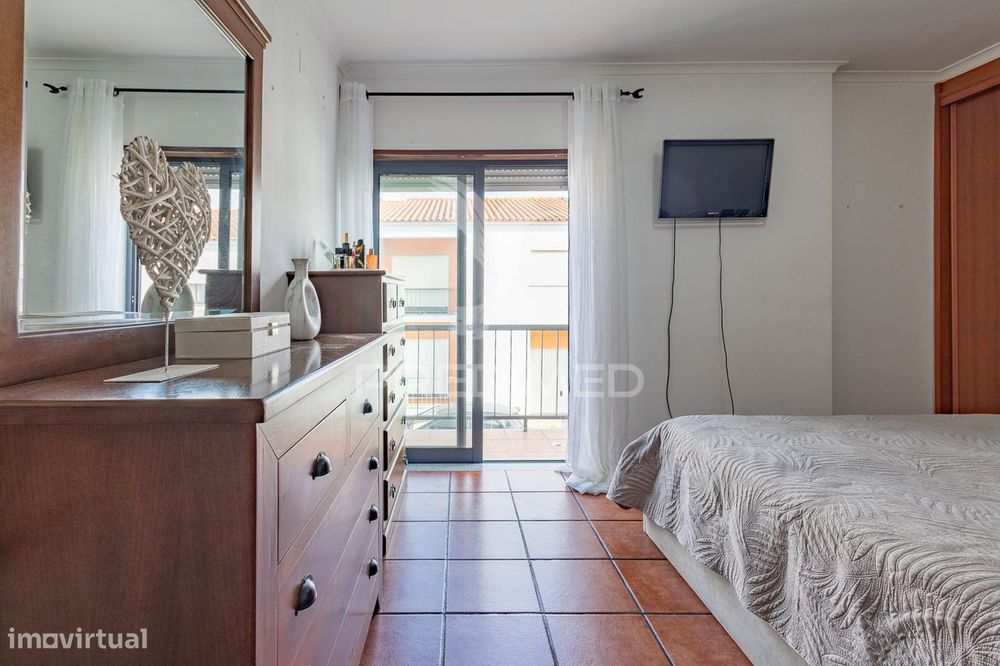 Moradia T4 em Évora com quintal e garagem | Uma casa para viver, re...