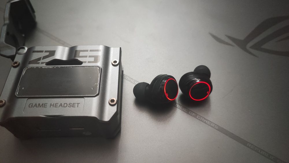 Игровые наушники