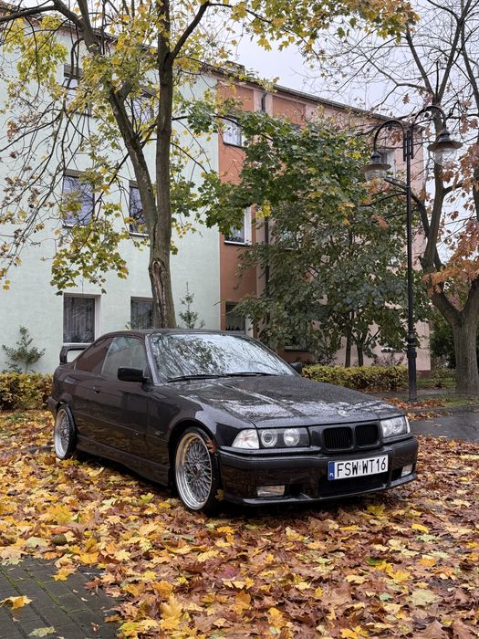 BMW E36 Coupe / 2.8 / Manual