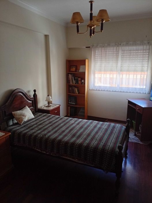 Amadora..Quarto aluga se