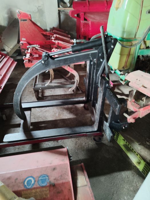 carregador frontal Massil cf200p